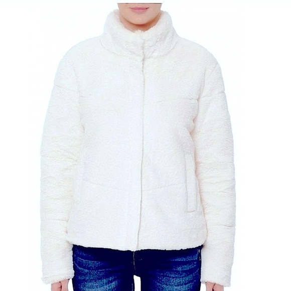 MONTREZ white plush faux fur chevron stitch jacket size S, NWT - Picture 5 of 5